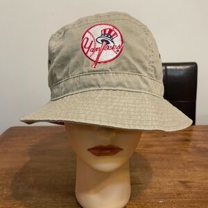 Yankees bucket hat